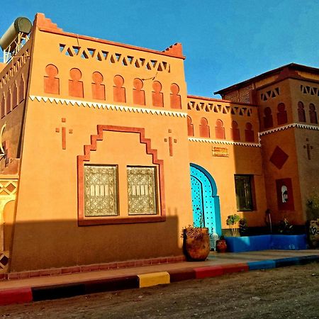 Riad Hassi Labied مرزوكة المظهر الخارجي الصورة