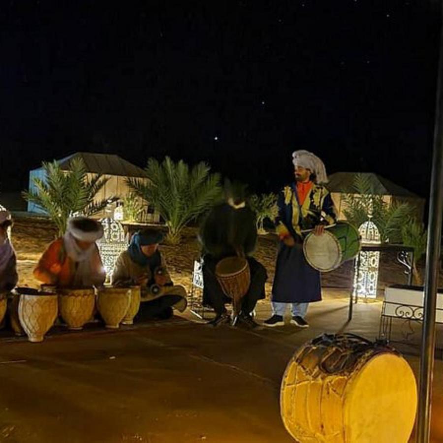 Riad Hassi Labied مرزوكة المظهر الخارجي الصورة
