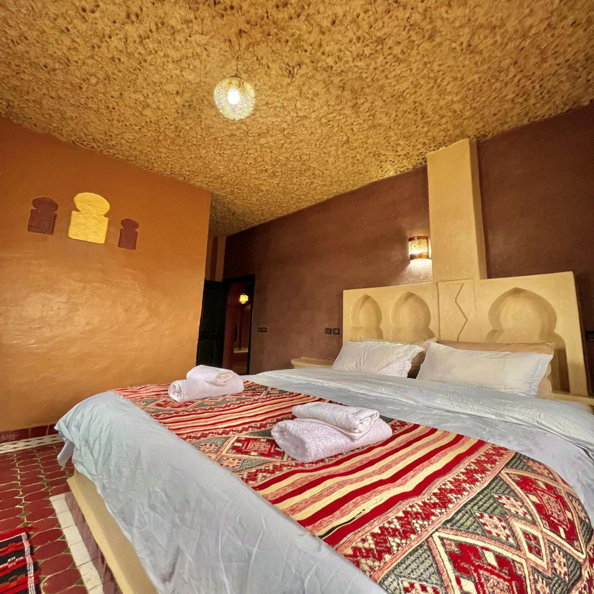 Riad Hassi Labied مرزوكة المظهر الخارجي الصورة