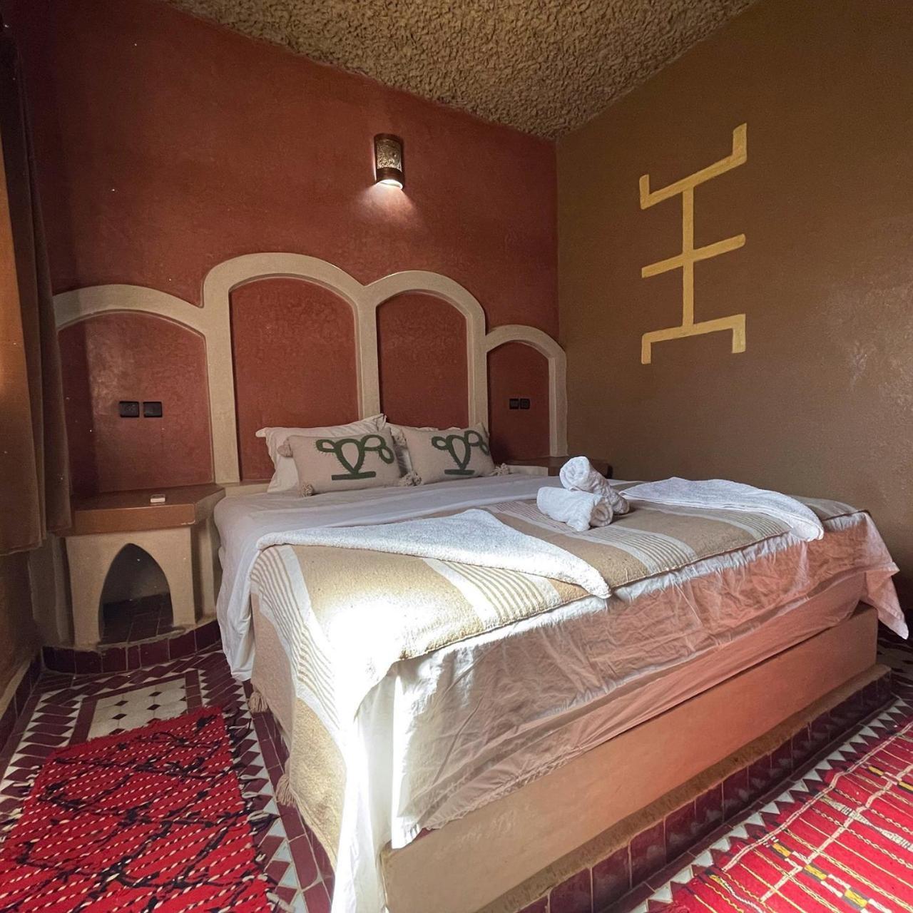 Riad Hassi Labied مرزوكة المظهر الخارجي الصورة